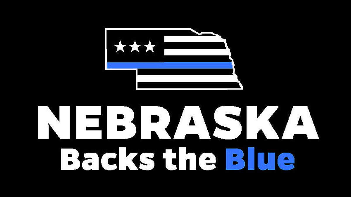 BACKS THE BLUE